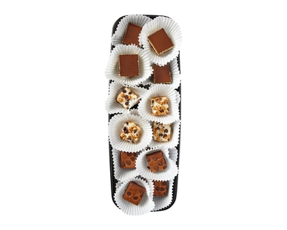 Assorted Square Platter, 24 Pieces - 503.0 G