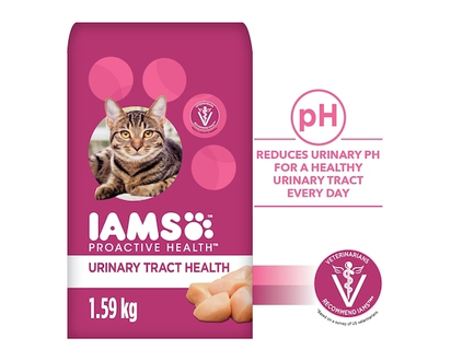 Iams Proactive Health Urinary Tract Health with Chicken Adult Dry Cat Food - 1.59 KG
