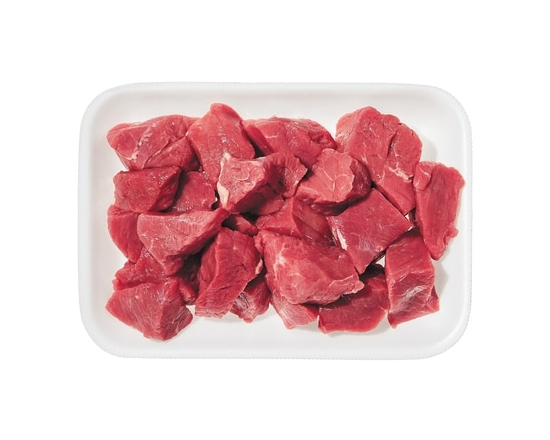 Cubes à ragoût de veau canadien nourri au grains