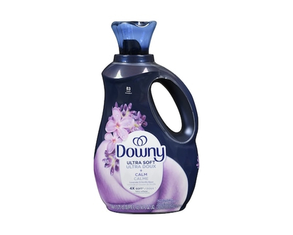 Downy Ultra Soft Fabric Softener Liquid, Calm, Lavender and Vanilla Bean, 83 Loads - 1.66 L