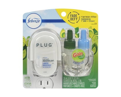 Febreze Trousse d’huile parfumée pour assainisseur d’air Prise, parfum, chauffe-huile avec 1 recharge - 26.0 ML