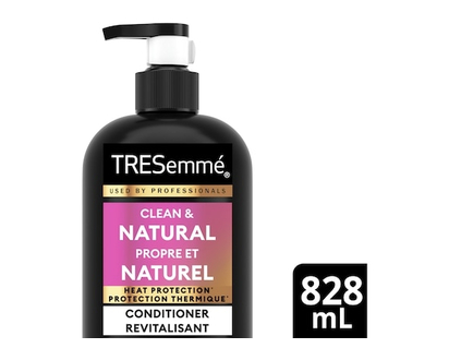 TRESemme Revitalisant+ Pro Nutrients avec Technologie Pro Style - 828.0 ML