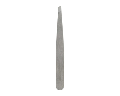 Quo Beauty Tweezer Slanted - 1 EA