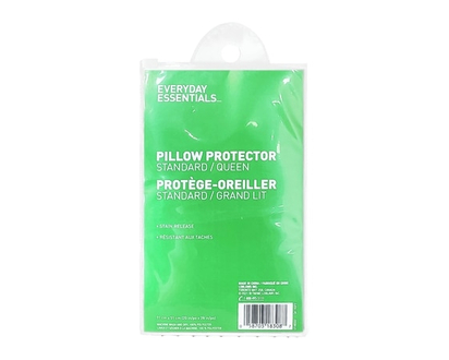 Everyday Essentials Pillow Protector, Standard/ Queen - 1.0 EA