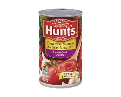 Hunt's Tomato Sauce, Roasted Garlic - 680.0 ML