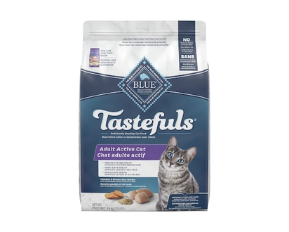 Blue Buffalo Tastefuls Adult Active Cat Chicken & Brown Rice Dry Cat Food - 4.5 KG