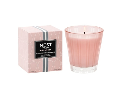 NEST New York Bougie classique Sel de mer de l’Himalaya et eau de rose - 230 G