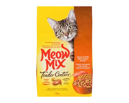 Meow Mix Tender Centers Salmon & Chicken Flavours Cat Food - 1.36 KG
