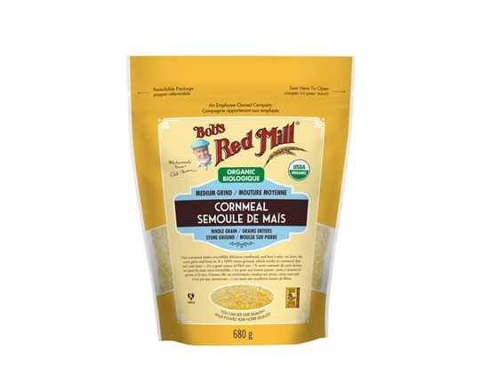 Bob's Red Mill Med Grind Cornmeal - 680 g