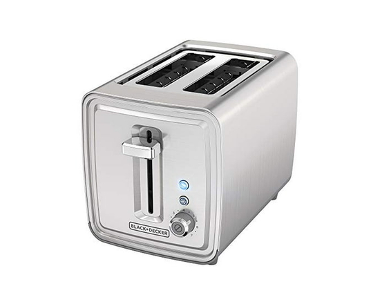2-Slice Toaster with extra-wide self-centering slots