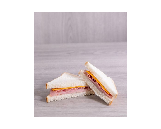 Sandwich au jambon et fromage sur pain blanc Quality Fast Foods