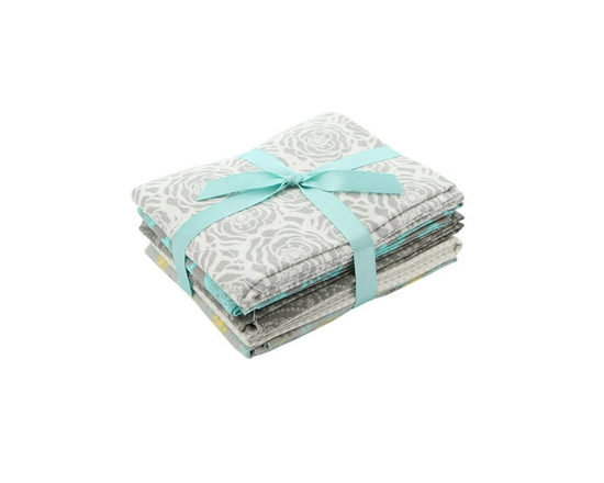 Fabric Creations Paquet de tissu fat quarter ‘fleur en dentelle’, 5 unités, 18" x 21" (45 x 53 cm), 100% coton - 18 pouces x 21 pouces