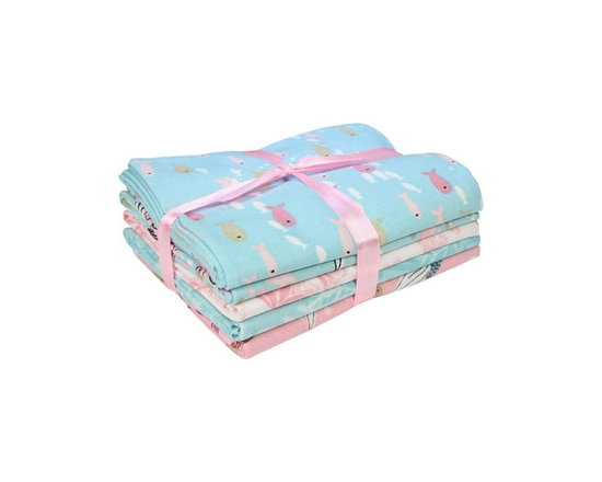 FABRIC CREATIONS Beautiful Mermaids Fat Quarter Bundle 45.7 × 53.3 cm (18 × 21 in), 5x18x21 - 18" x 21"