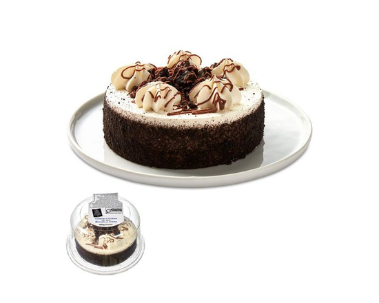 Your Fresh Market Cookies & Crème Cake