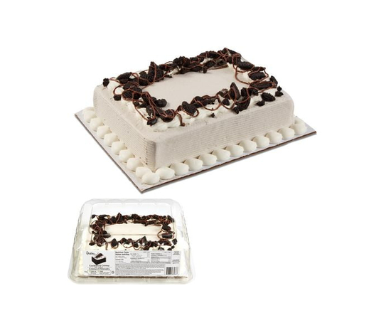 Charlotte’s Cookies & Crème Cake
