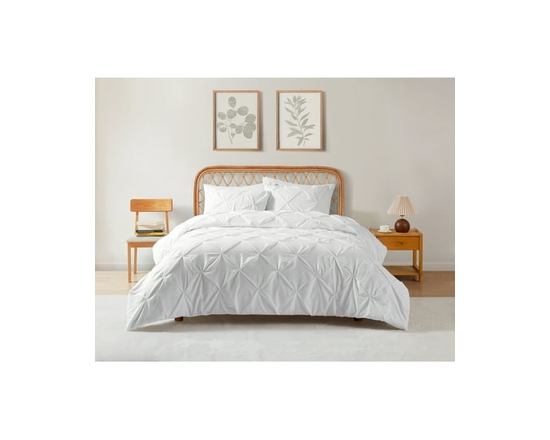 Home Trends 2-3 Piece White Pintuck Duvet Cover Set