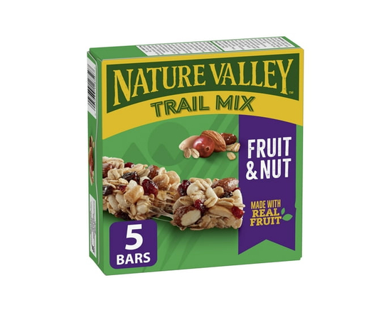 Nature Valley Chewy Trail Mix Granola Bars, Fruit and Nut, 5 Bars - 175 g