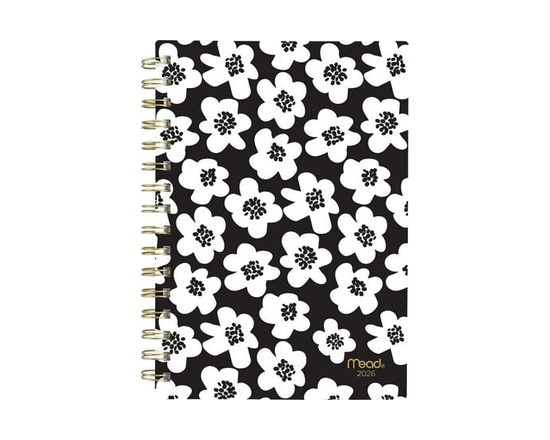 Agenda hebdomadaire Mead® B&W Buttercup 2026, petit format, couverture transparente en polyéthylène - 5-1/2 po x 8-1/2 po