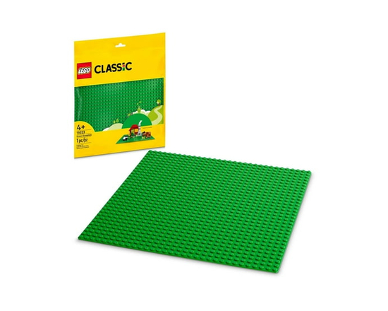 LEGO Classic Green Baseplate, Square 32x32 Stud Foundation to Build and Display Brick Creations, Great for Grassy Nature Landscapes and Creative Play,