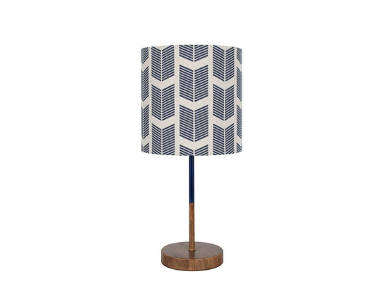 Hometrends Metal stick Table Lamp - 17 IN