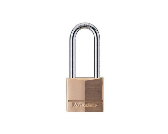 Cadenas à boîtier massif revêtu Master Lock, 1 9/16 po, arceau de 2 po